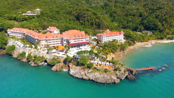 🇩🇴 République dominicaine en mai - 5⭐️ 7 jours - Dès 1019$ -  Dép. Montréal